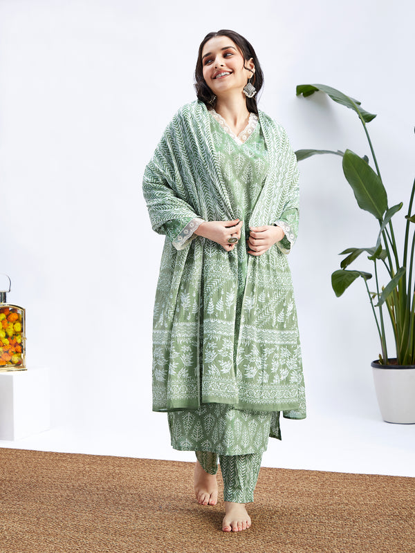 Women's Green Cotton Kurta Set With Matching Dupatta