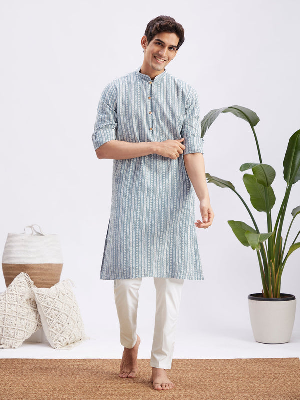 Men's Grey And White Batik Printed Kurta With White Pant Set