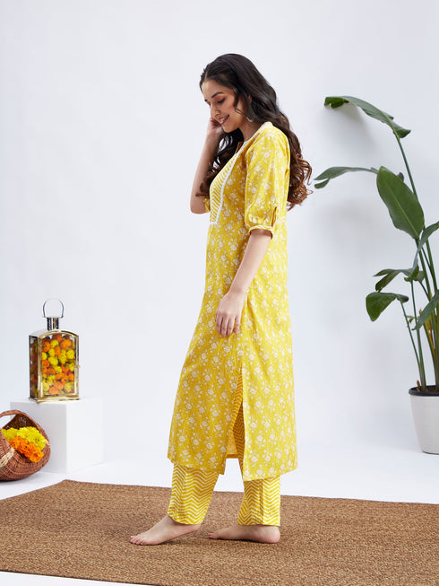 Women's Yellow Printed Cotton Kurta Pant Set