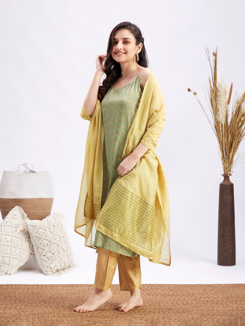 Women's Green Foil Printed Rayon Kurta Set With Dupatta
