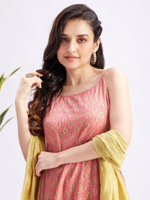 Women's Pink Foil Printed Rayon Kurta Set With Dupatta