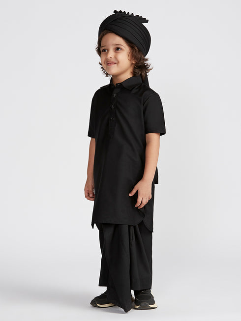 Boy's' Black Viscose Kurta Lungi And Safa Set
