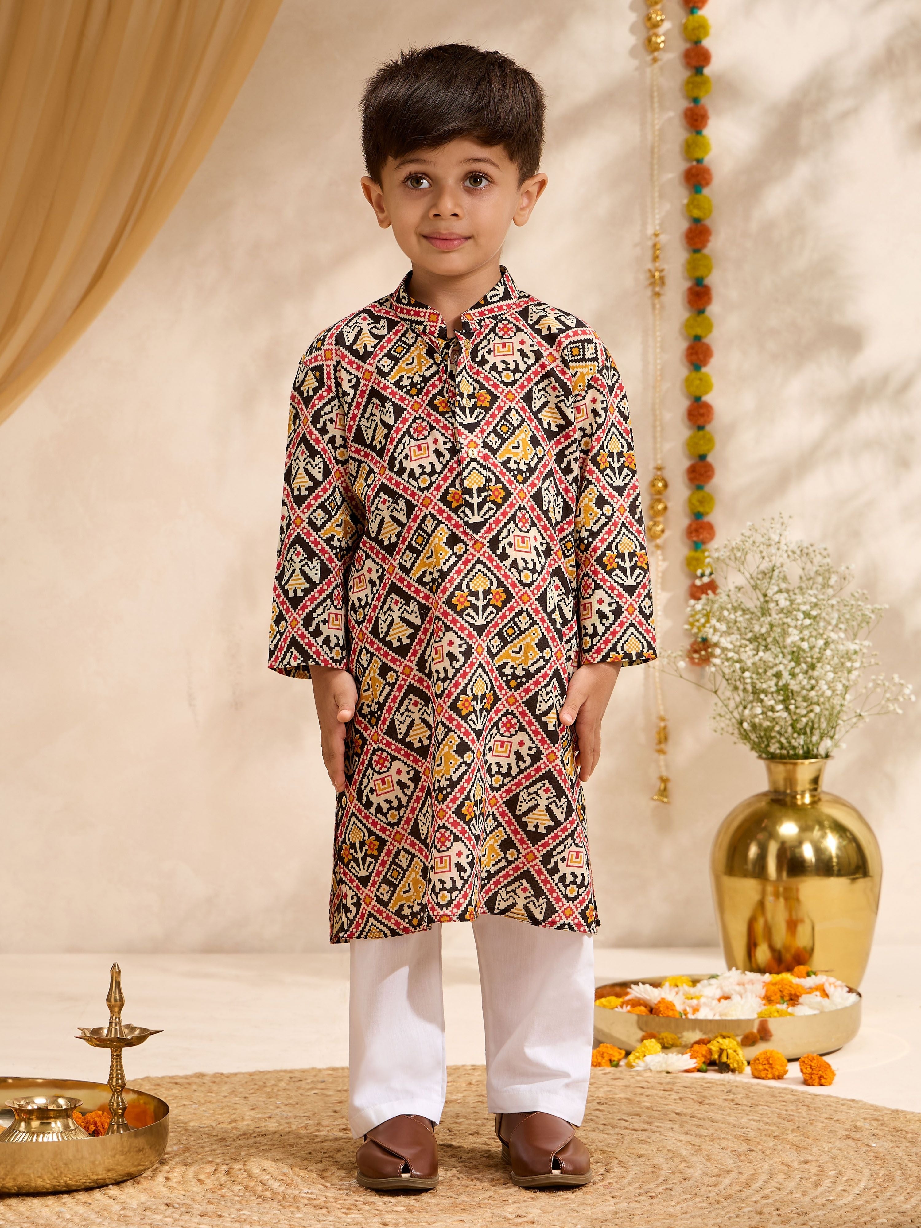 Boys's Black Cotton Ikkat Thigh Length Kurta And Pyjama Set