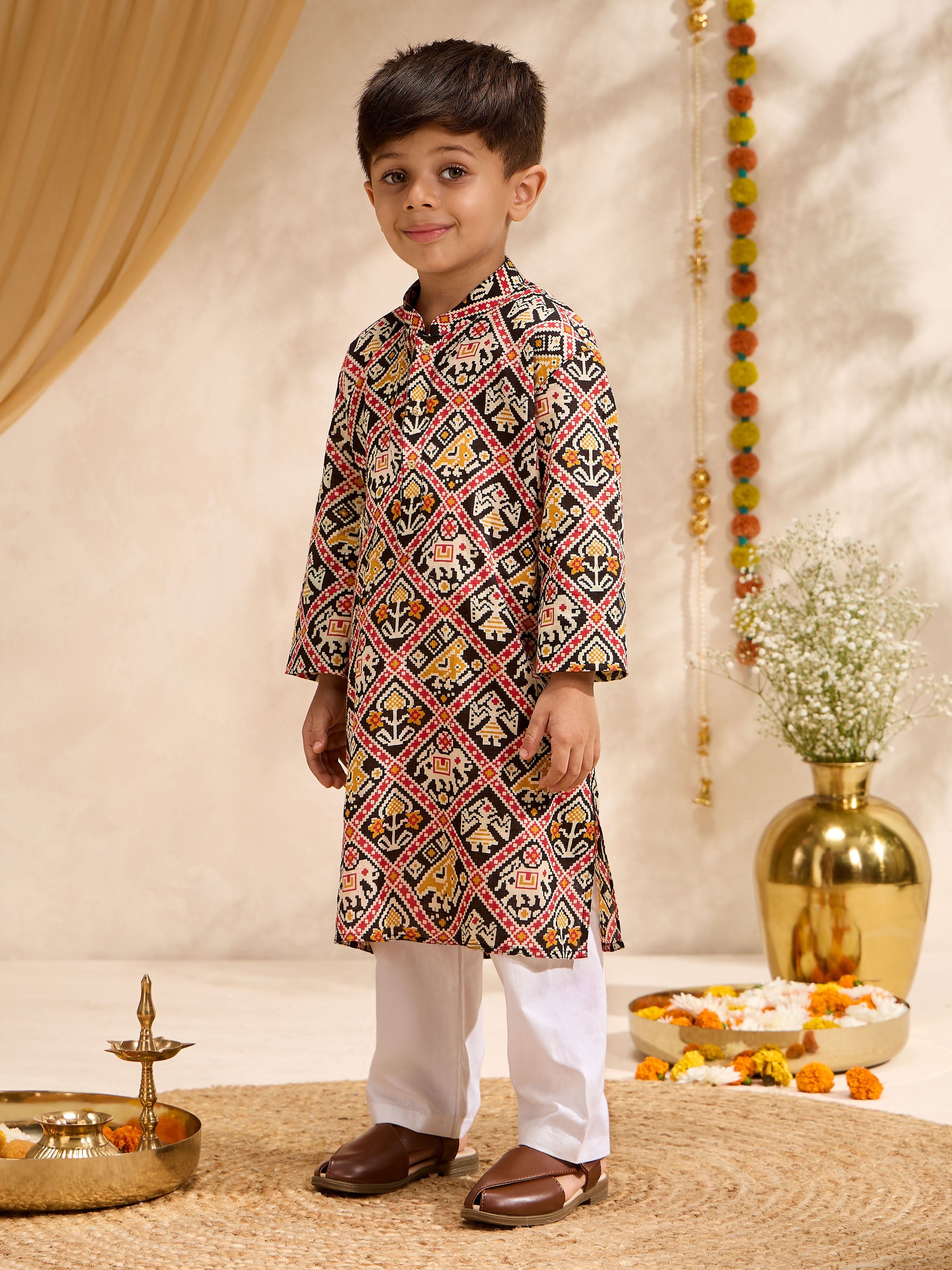 Boys's Black Cotton Ikkat Thigh Length Kurta And Pyjama Set