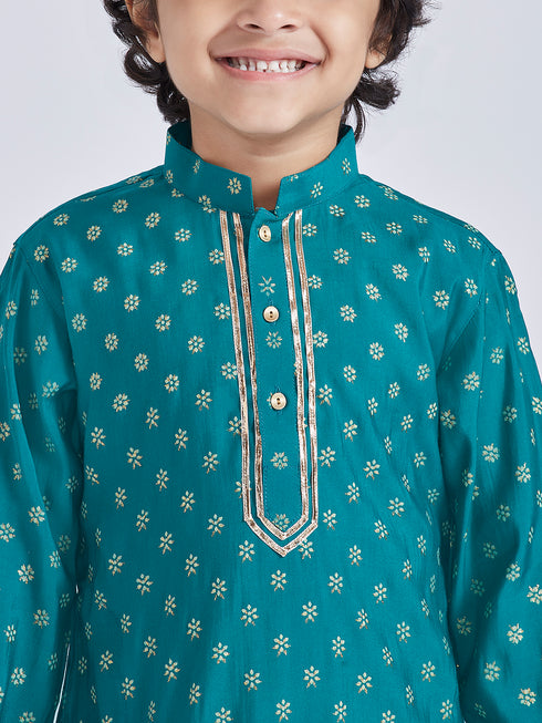 Boy's' Green And Cream Kurta Pyjama Set