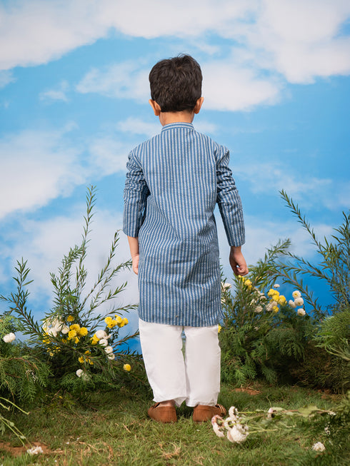 Boy's' Blue Kurta And Pyjama Set