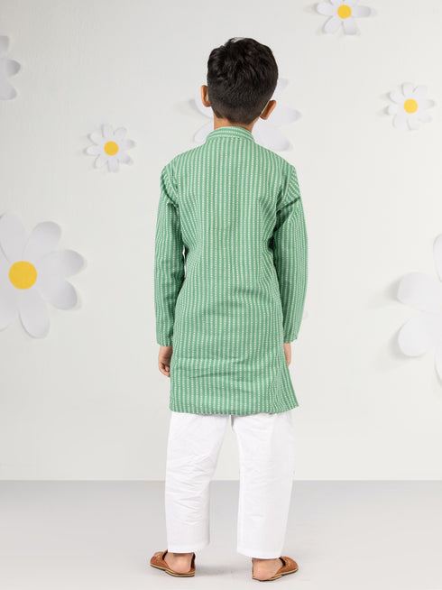 Boy's Green Kurta Pyjama Set With Kantha Work