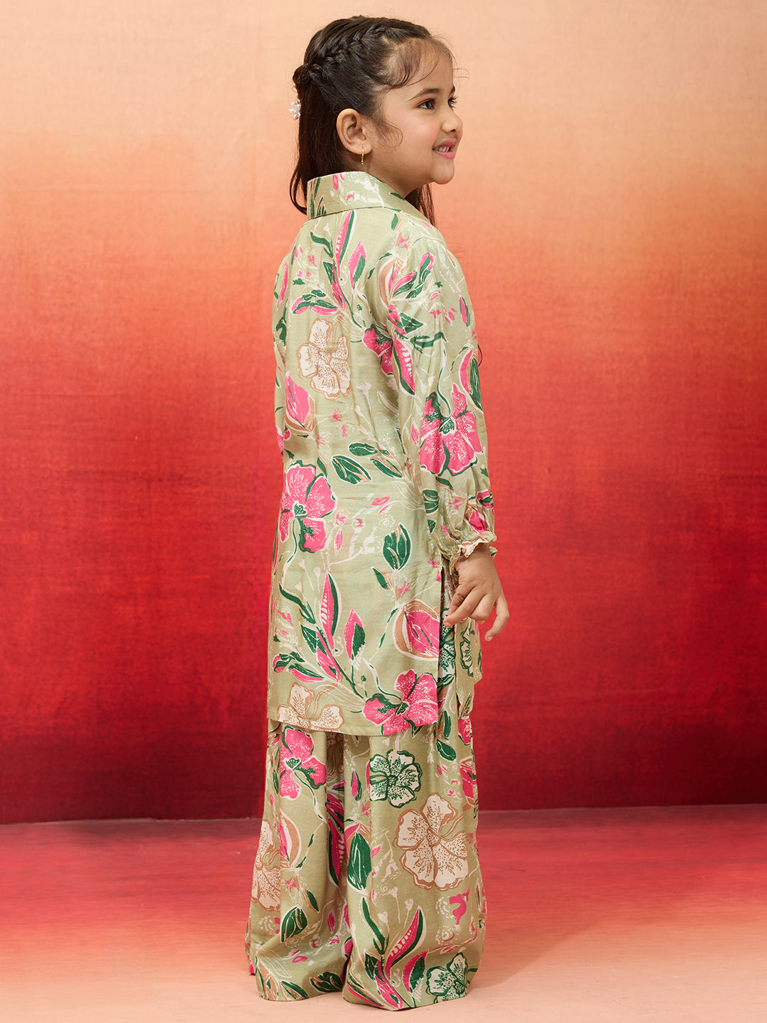 Vastramay Girls' Mint Green Cotton Kurta with Palazzo Set