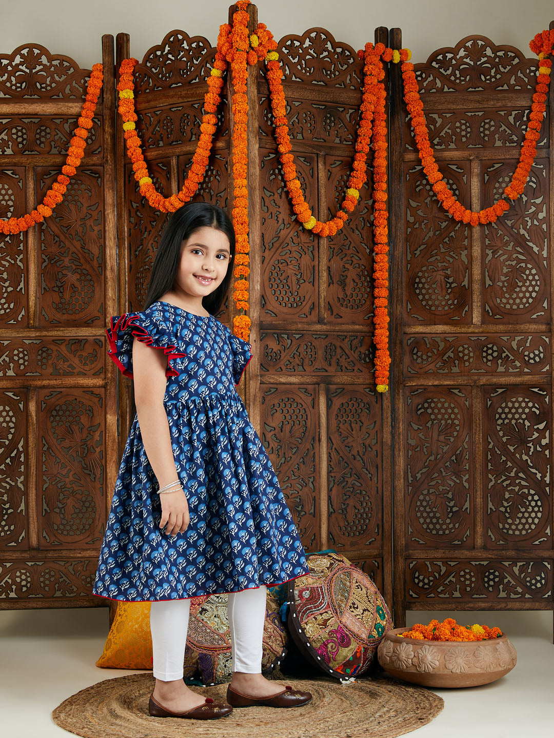 Girl's Blue Printed Frock With Leggings Set