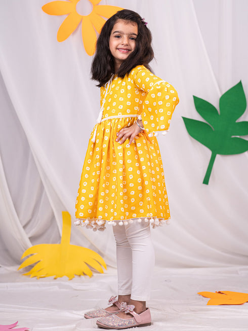 Girl's Yellow Printed Ruffle Kurta With Leggings Set