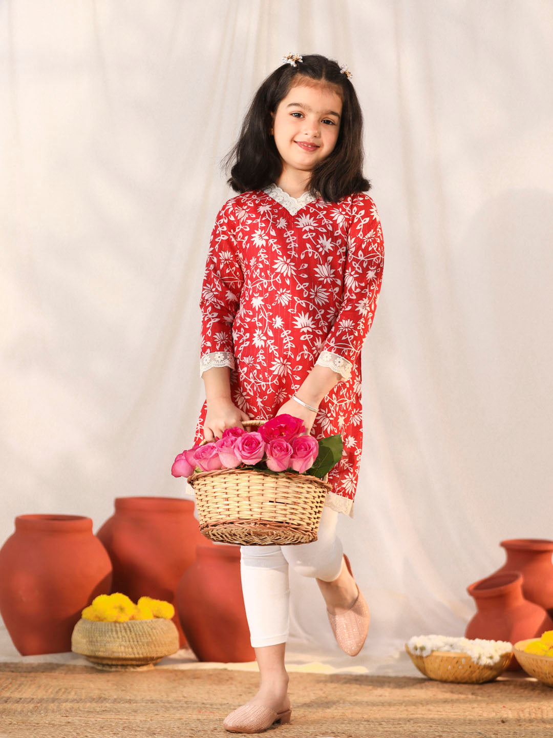 Girl's' Red Kurta Leggings Set
