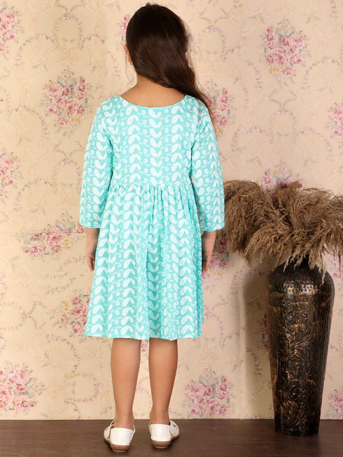 Girl's Green Pure Cotton Chikankari Kurta