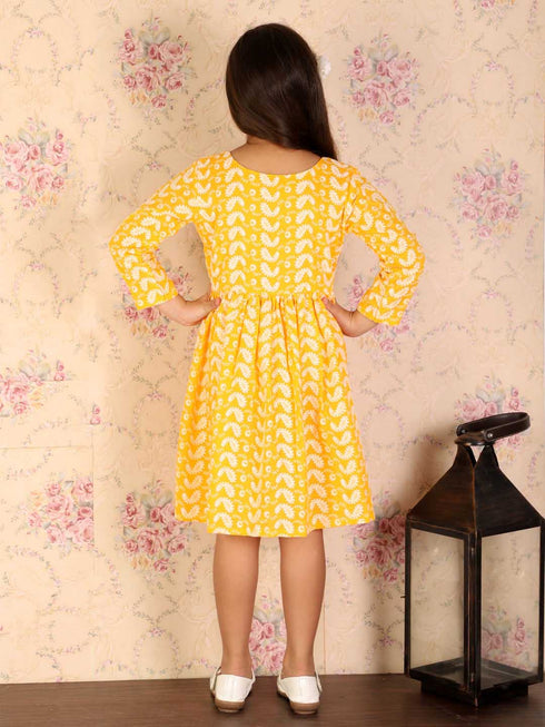 Girl's Orange Pure Cotton Chikankari Kurta