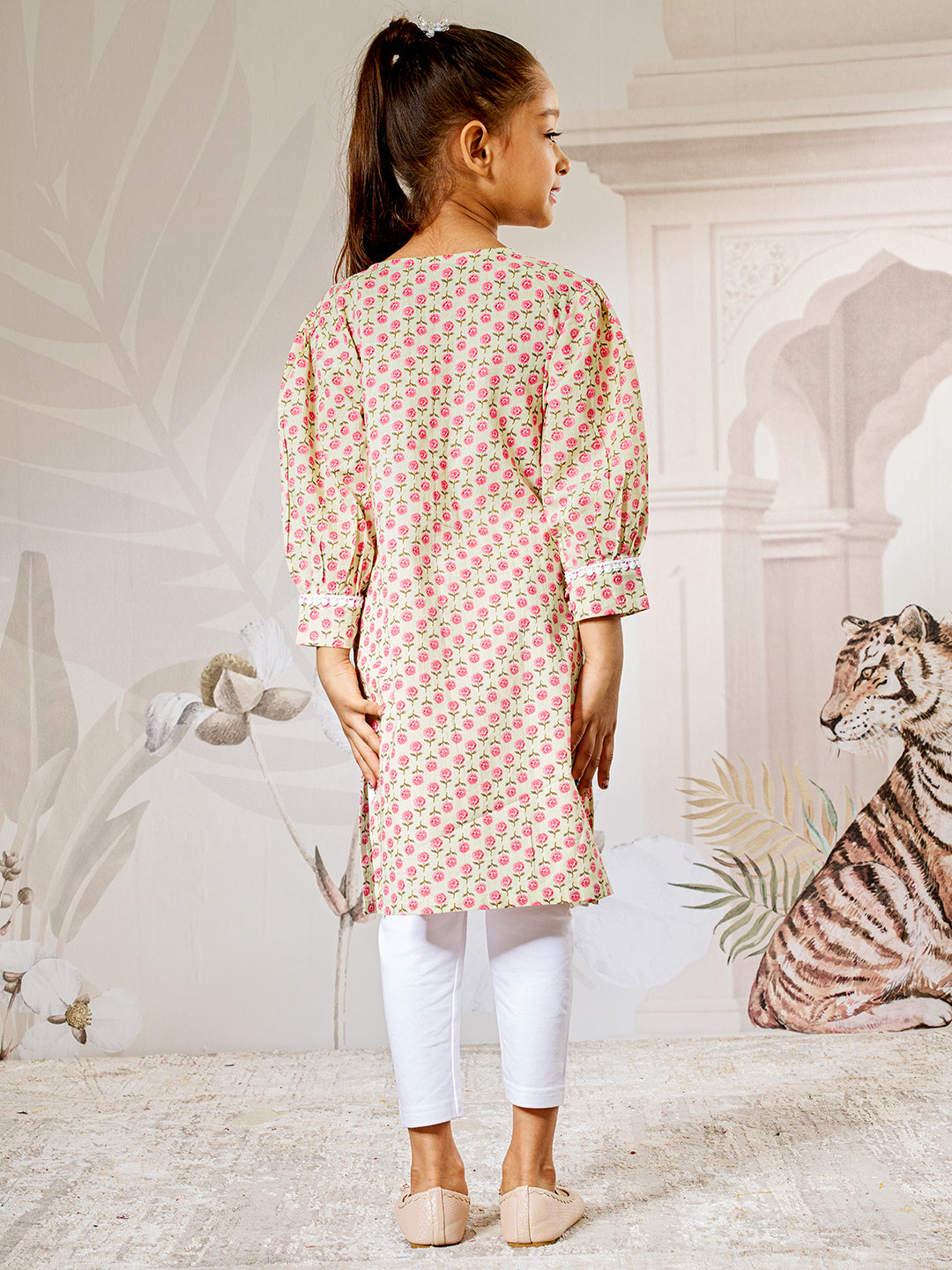 Girl's Mint Green Floral Cotton Kurta Leggings Set