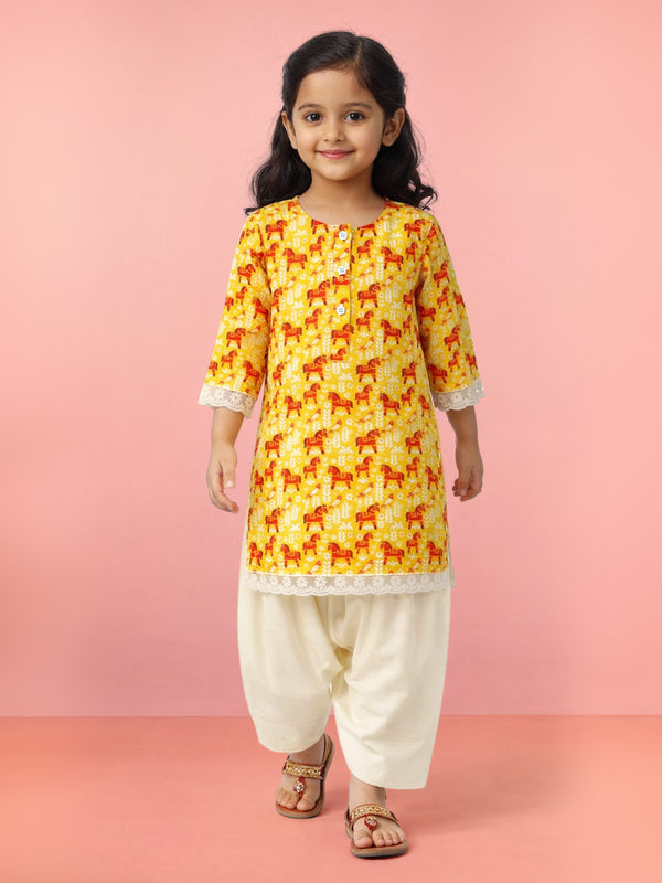 Girls' Yellow Cotton Animal Print Kurta with Pakistani Salwar Set - Three Quarter Sleeves Festive Ethnic Wear