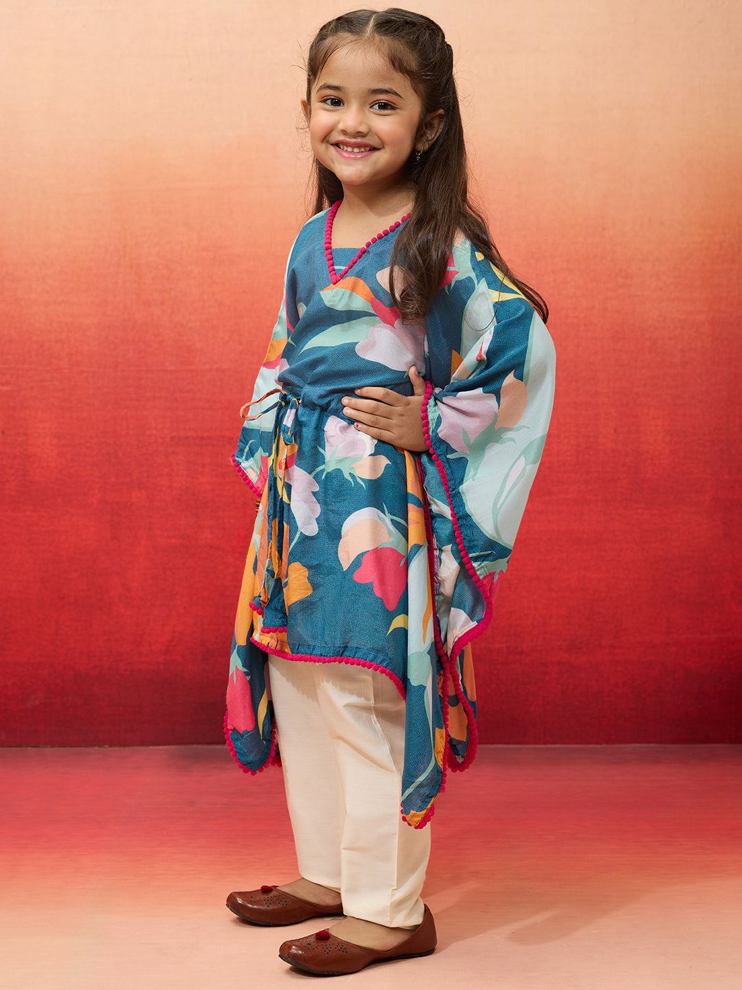 Vastramay Girls' Blue Cotton Kurta with Pyjama Set