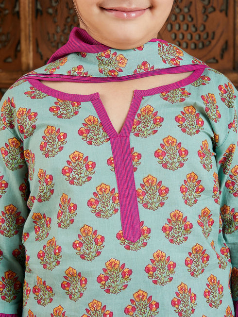 Girl's' Green And Pink Kurta Pant And Dupatta Set