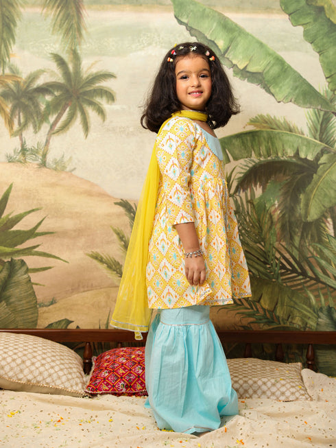 Girl's Yellow Ikkat Print Sarara Set