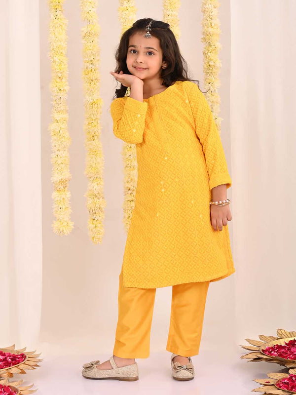 Girl's' Yellow Embellished Kurta Pyjama Set