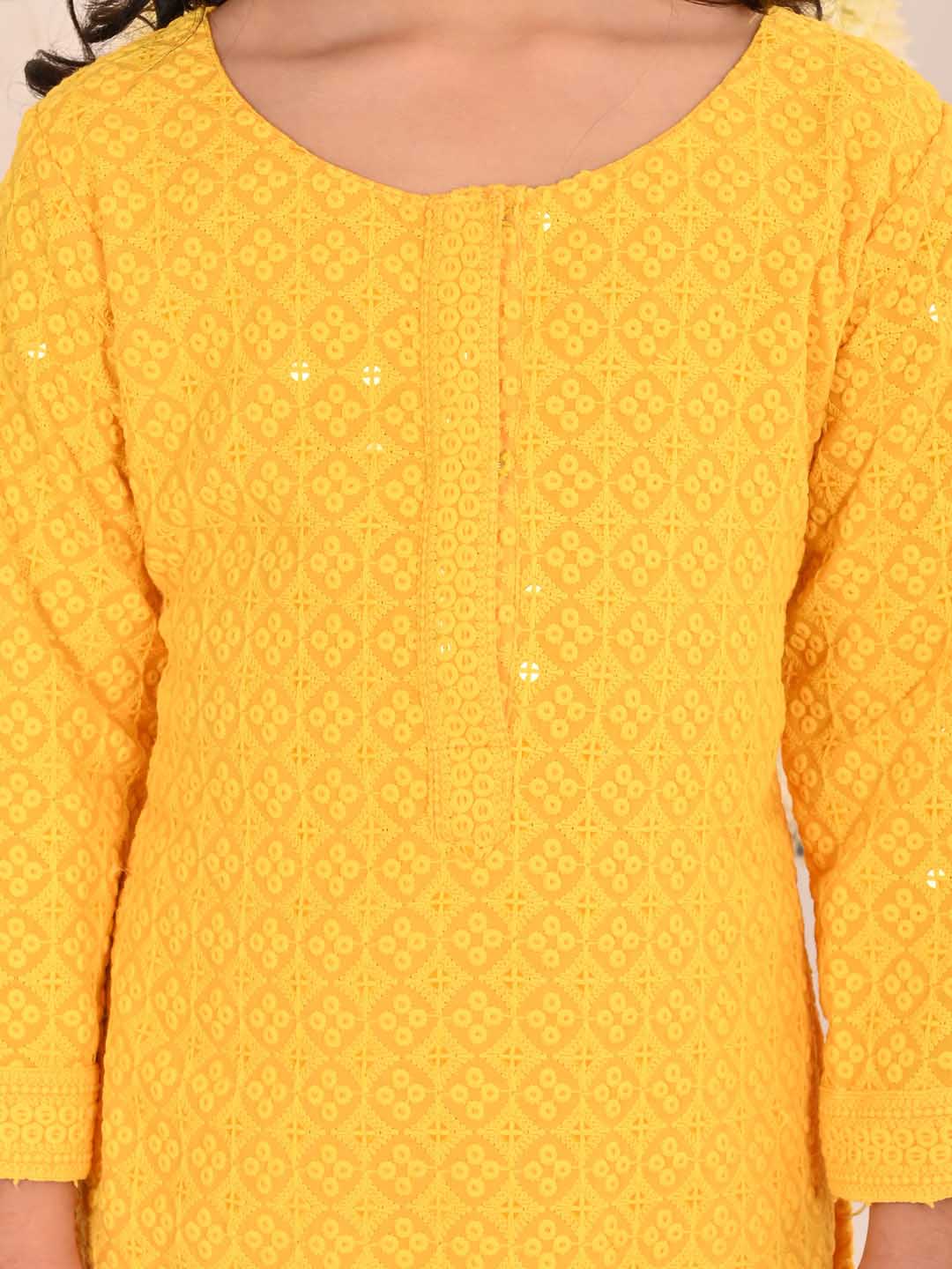 Girl's' Yellow Embellished Kurta Pyjama Set