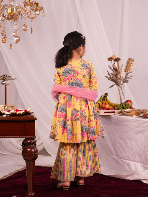 Girl's' Yellow Kurta And Sharara Set