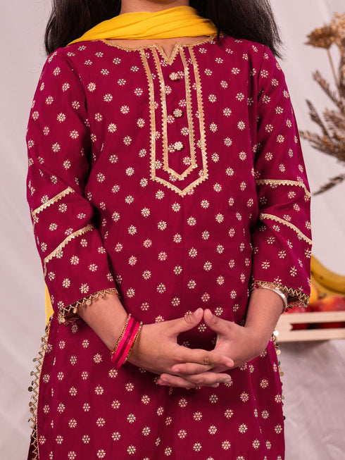 Girl's Pink Kurta Salwar And Dupatta Set