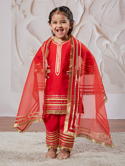 Girl's' Kurta Set With Dupatta