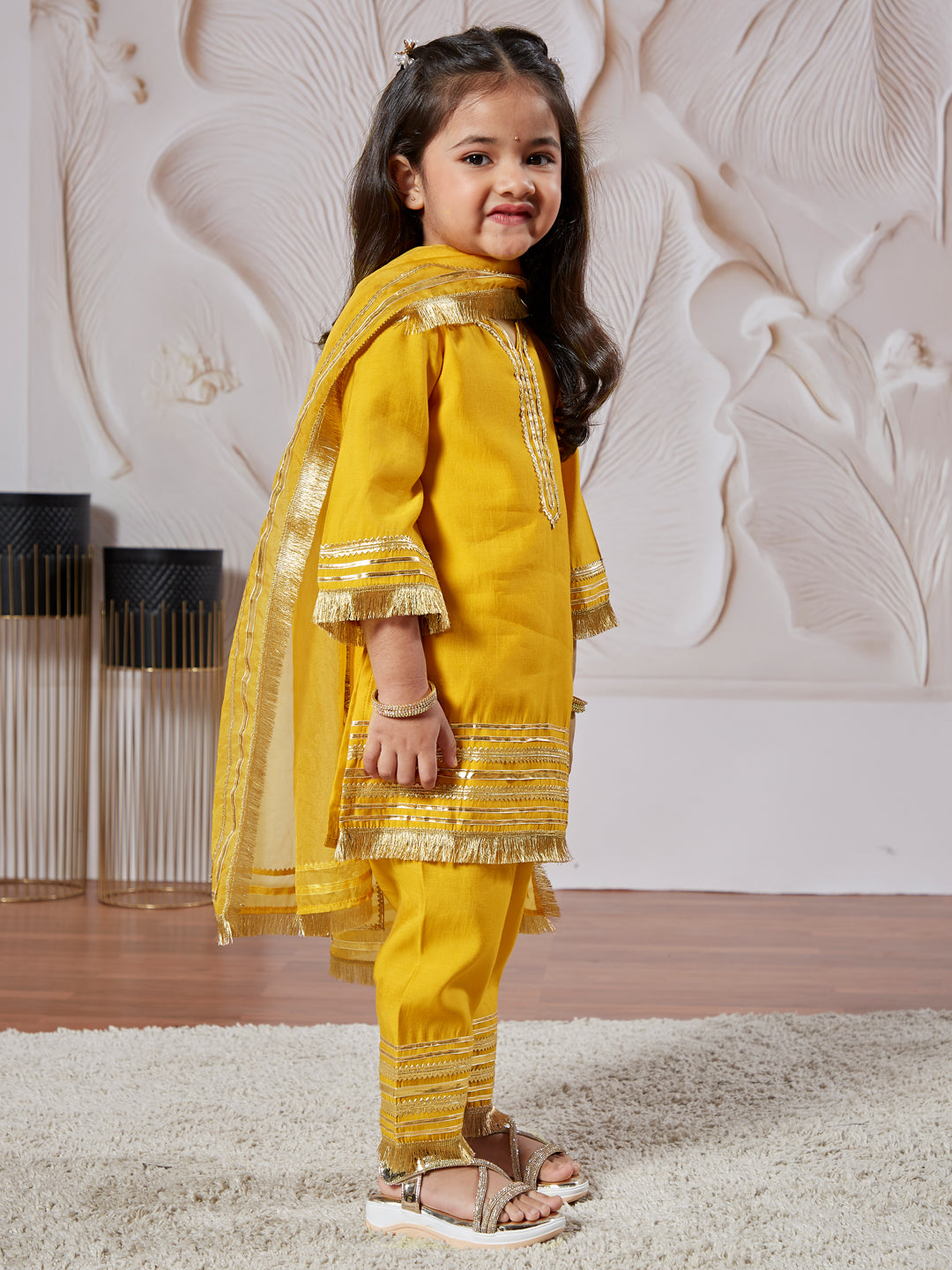 Girl's' Yellow Kurta Set With Dupatta