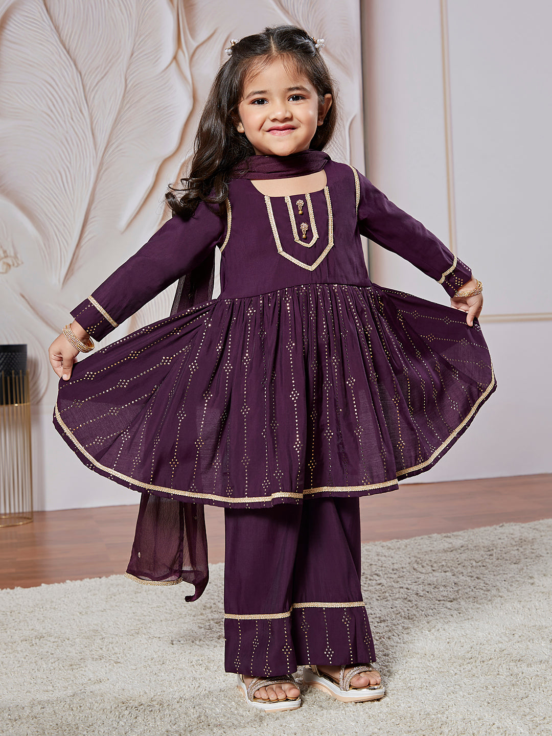 Girl's' Purple Kurta Set With Dupatta