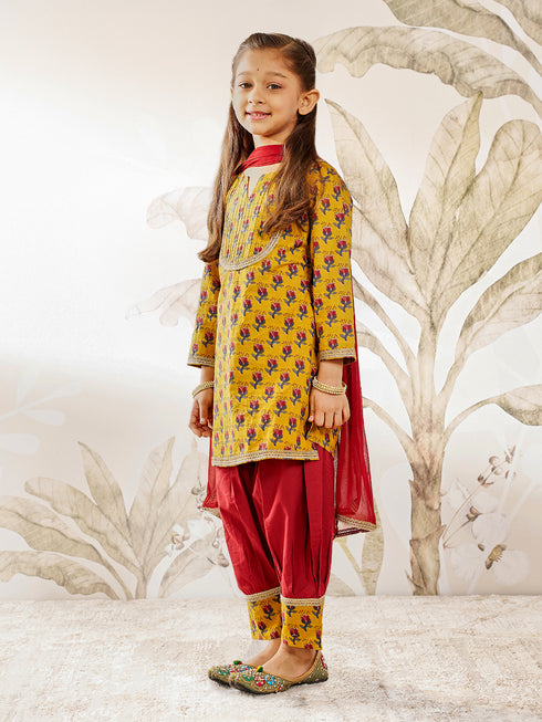 Girl's Tween Mustard Floral Kurta Patiala Set With Dupatta