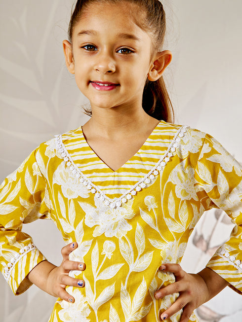 Girl's Yellow Cotton Kurta Pyjama Set