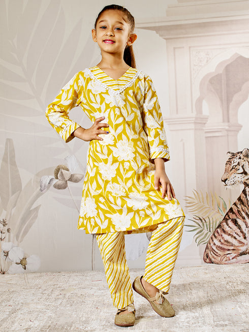 Girl's Yellow Cotton Kurta Pyjama Set