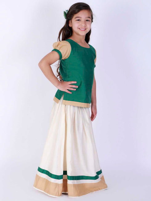 Girl's Green & White Pavda Pattu Lehenga Choli Set