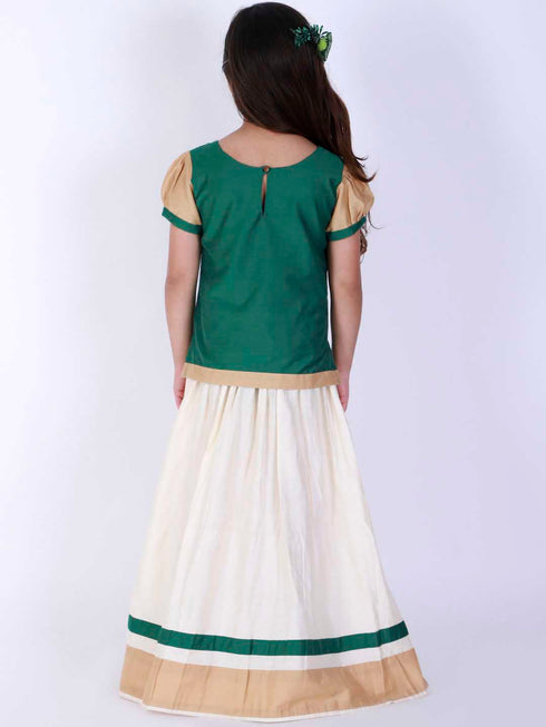 Girl's Green & White Pavda Pattu Lehenga Choli Set