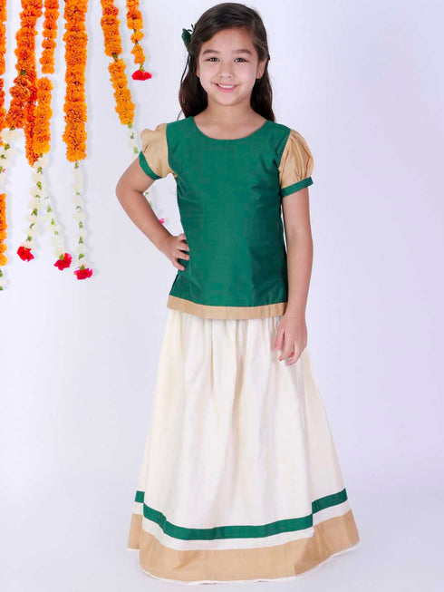 Girl's Green & White Pavda Pattu Lehenga Choli Set