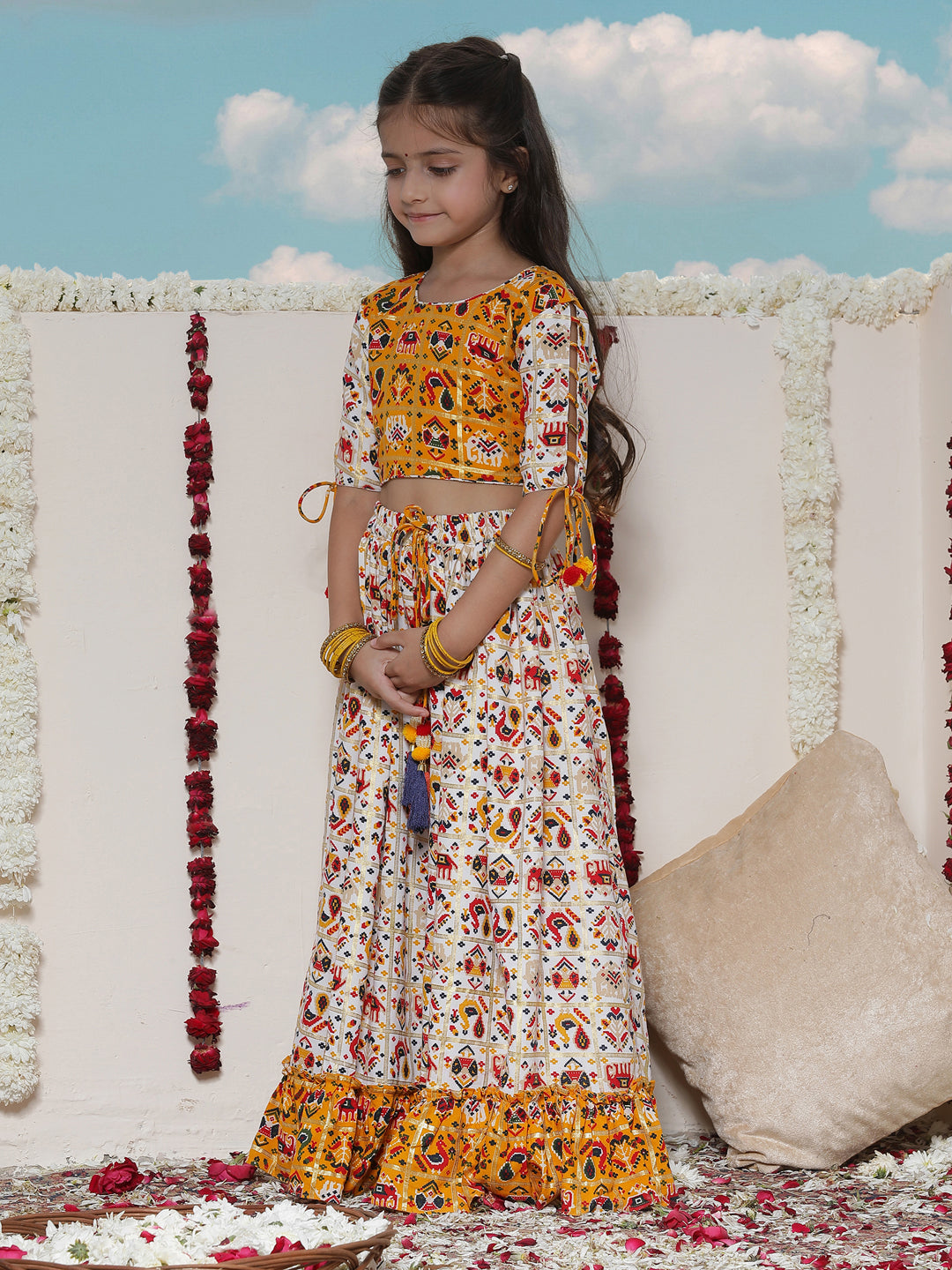 Girl's' Yellow And Cream Patola Print Lehenga Set