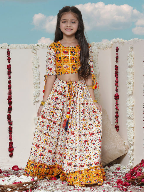 Girl's' Yellow And Cream Patola Print Lehenga Set