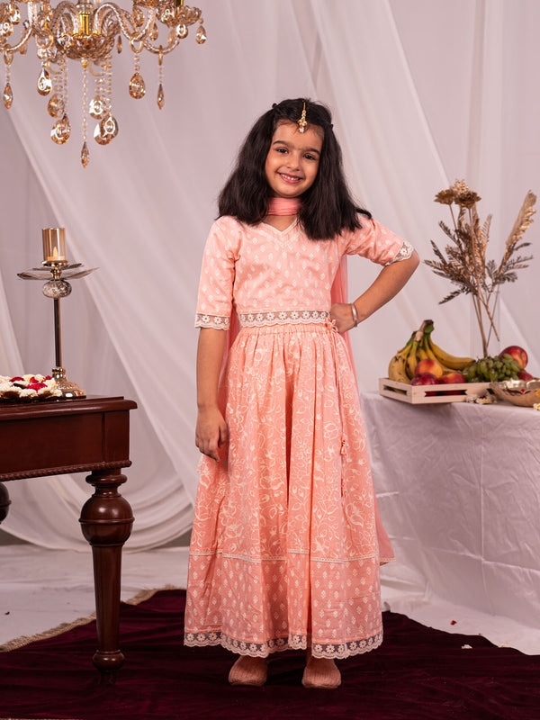 Girl's' Pink Lehenga Set