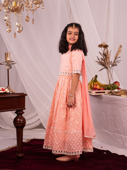 Girl's' Pink Lehenga Set