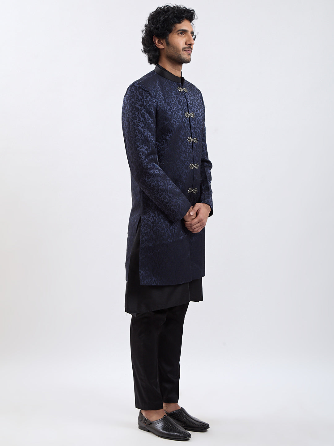 Men's Navy Blue And Black Viscose Sherwani Set