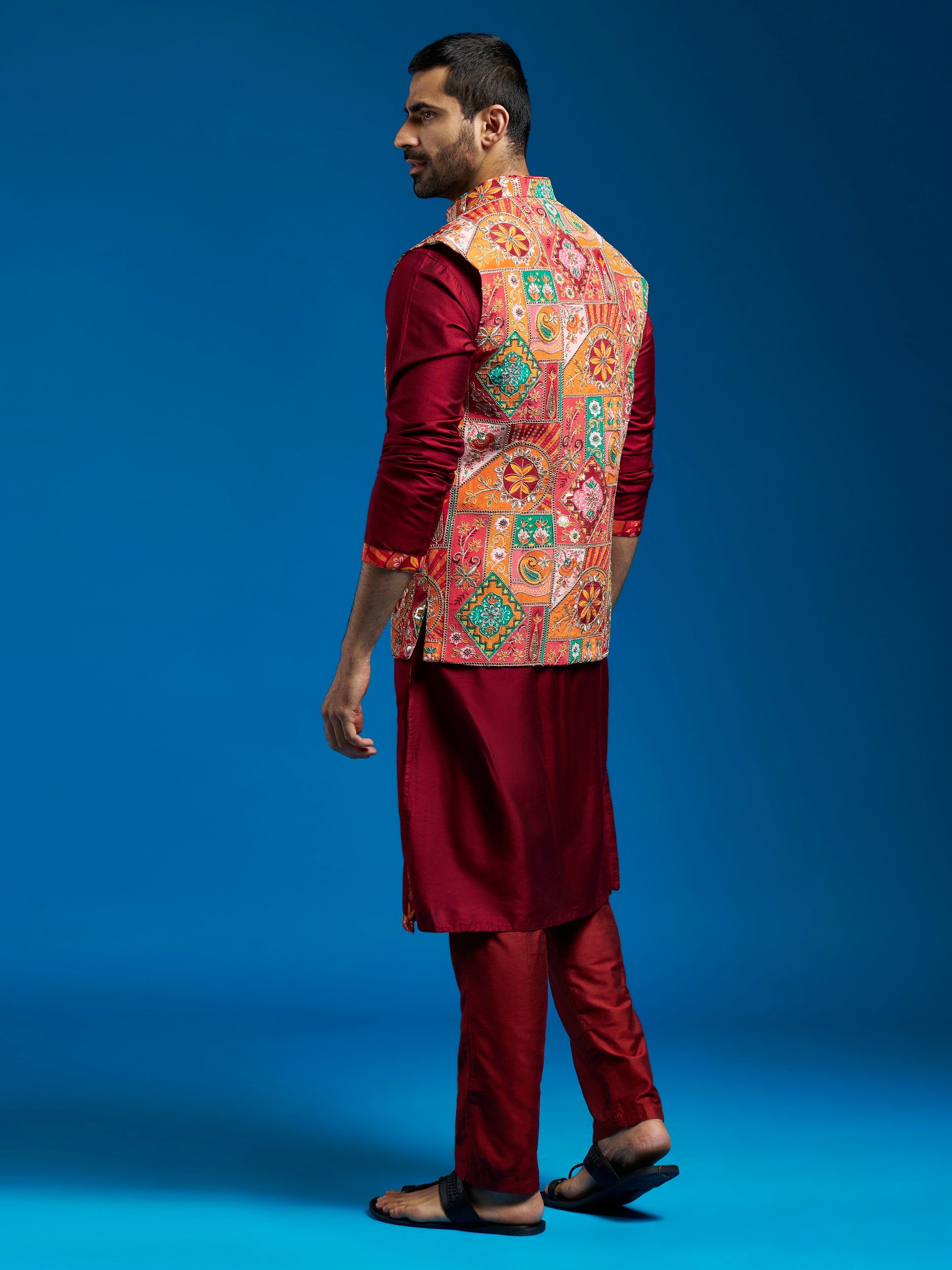 Men's Maroon Viscose Jacket,Kurta And Pyjama Set.