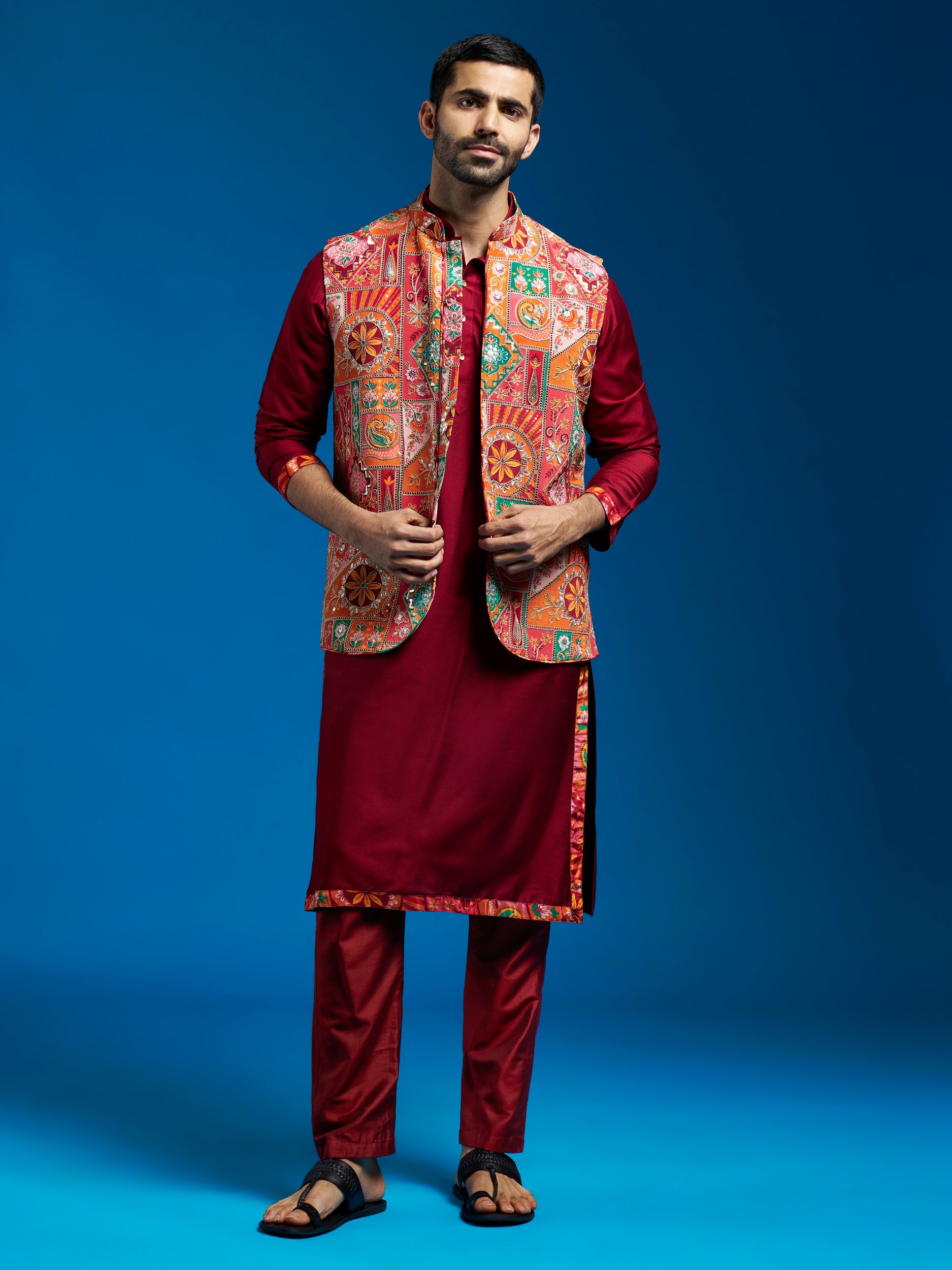 Men's Maroon Viscose Jacket,Kurta And Pyjama Set.