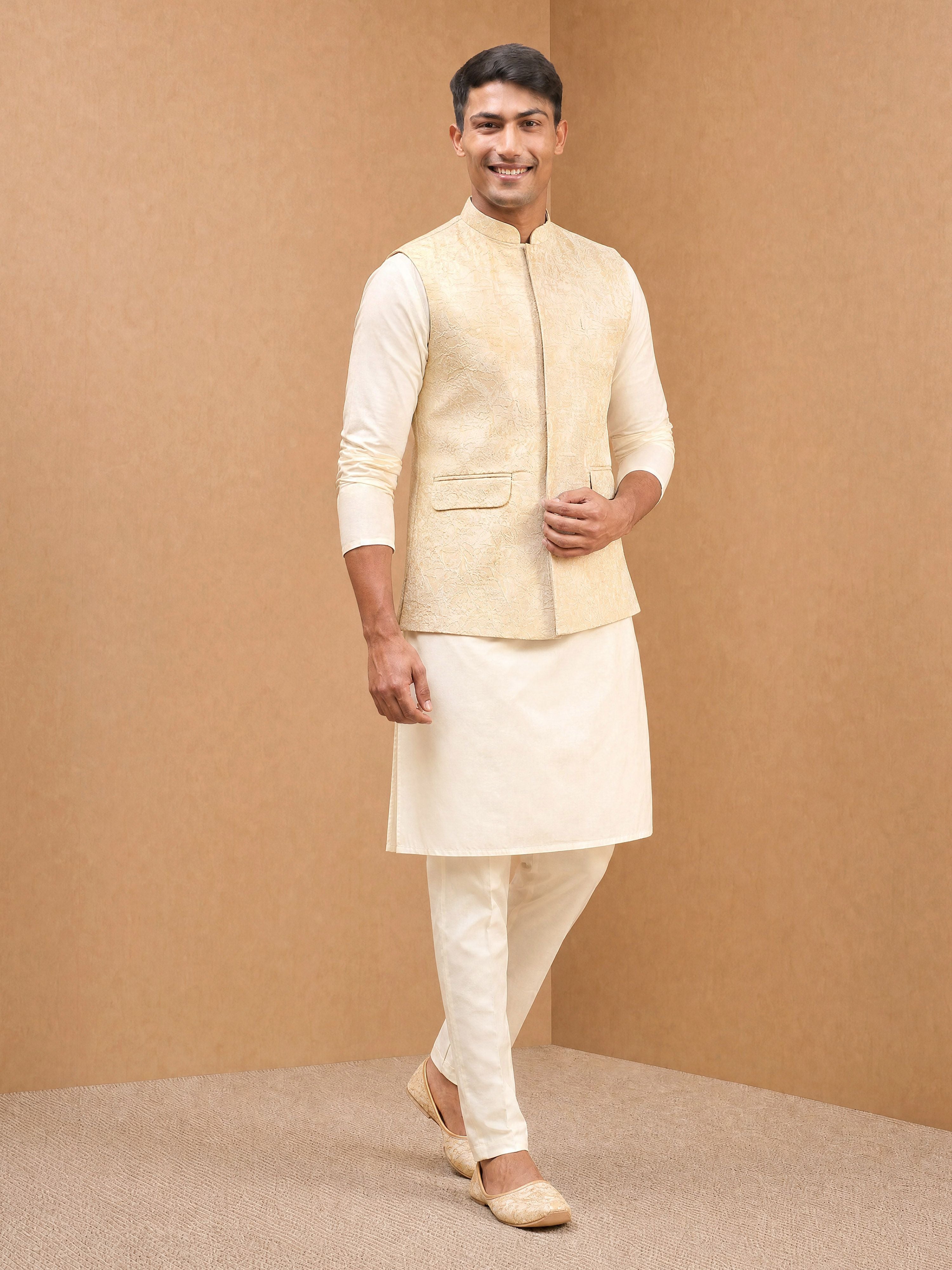 Men Cream Silk Blend Nehru Jacket and Kurta with Pyjama Wedding, Diwali, Navratri, Festive, Durga Puja, Party, Summer / Casual Ethnic Wear