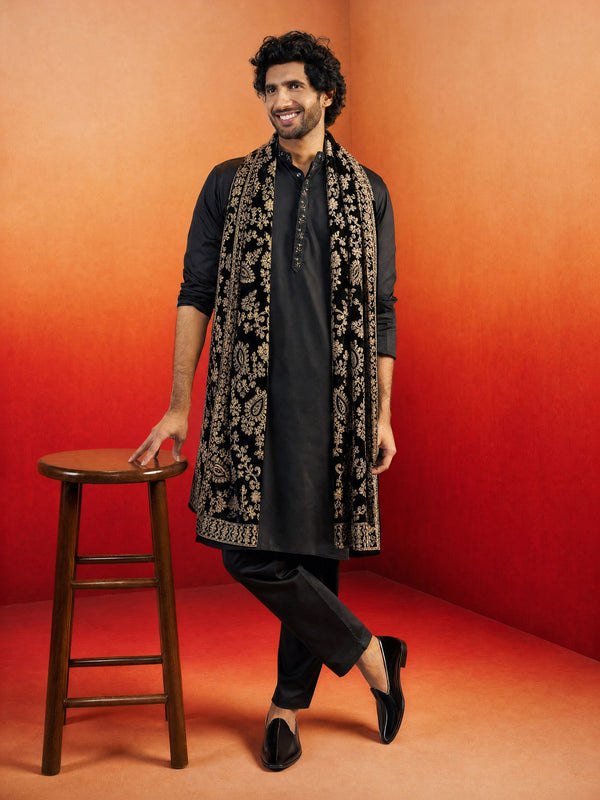 Men Black Cotton Blend Kurta Pyjama with Dupatta Festive Ethnic Wear