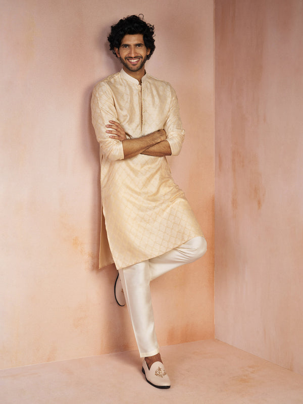 men’s kurta set