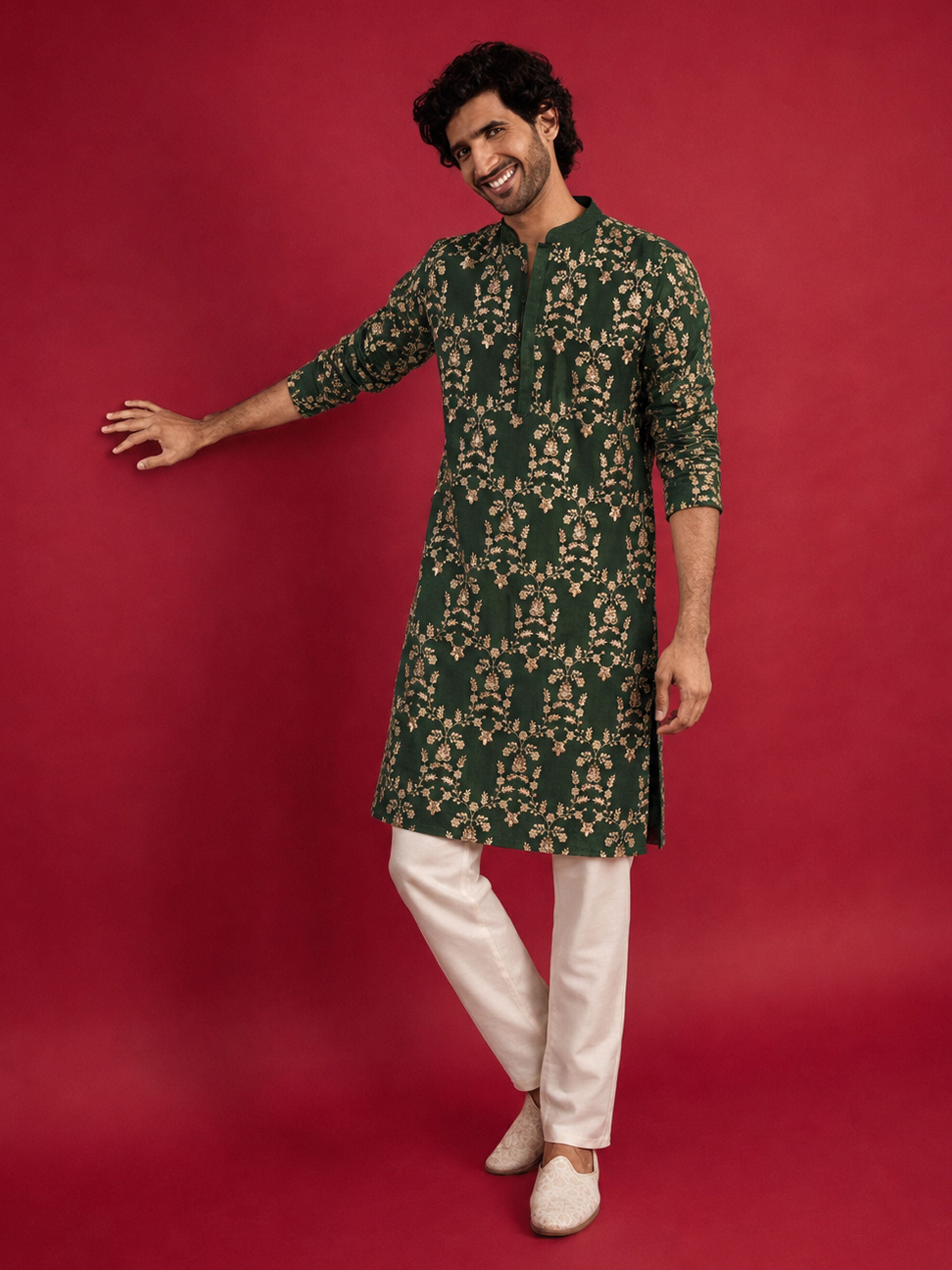 Men's Dark Green Silk-Blend Embroidered Knee Length Kurta