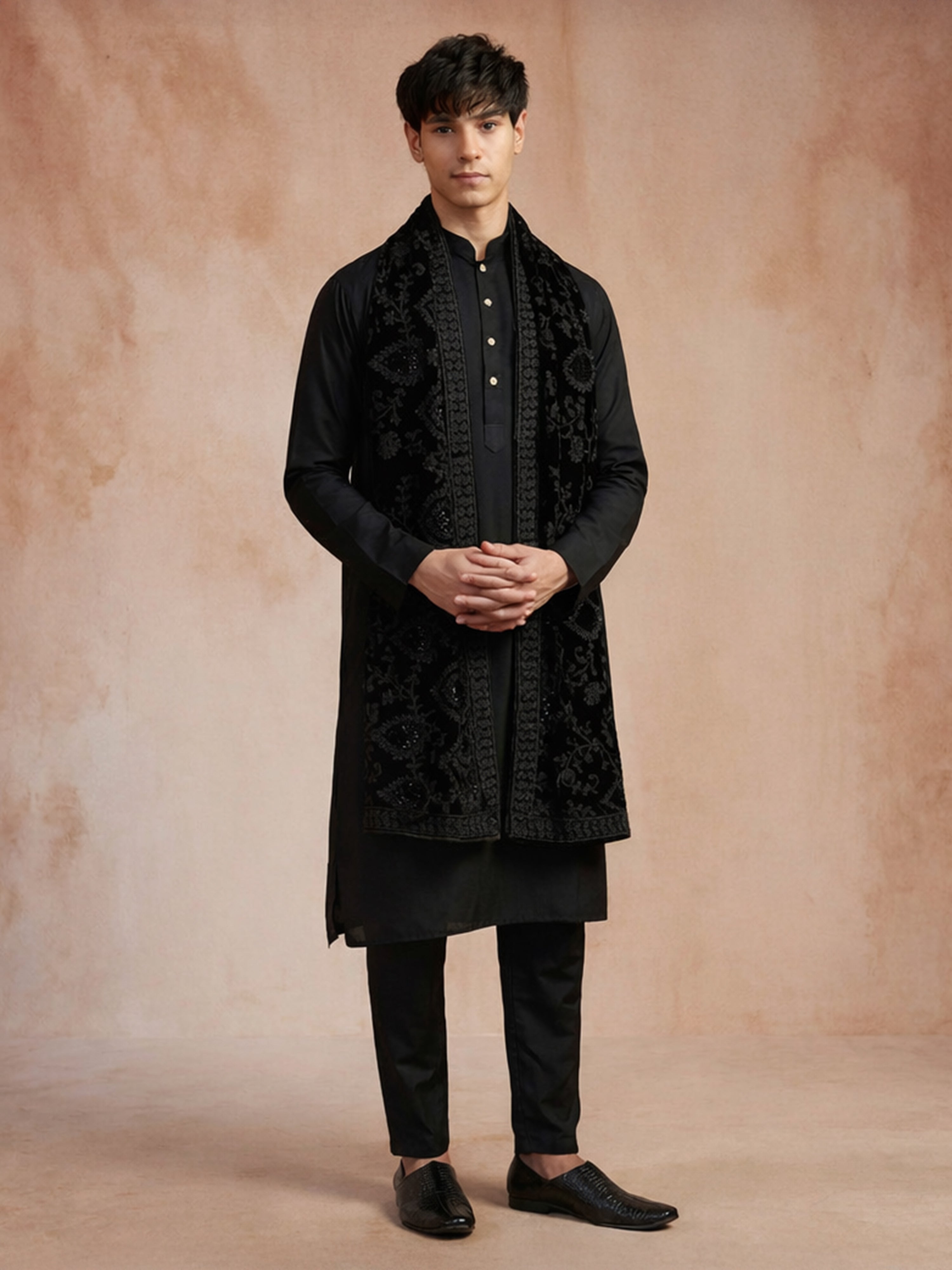 Men Black Solid Silk Blend Kurta with Pyjama & Embroidered Velvet Dupatta Set