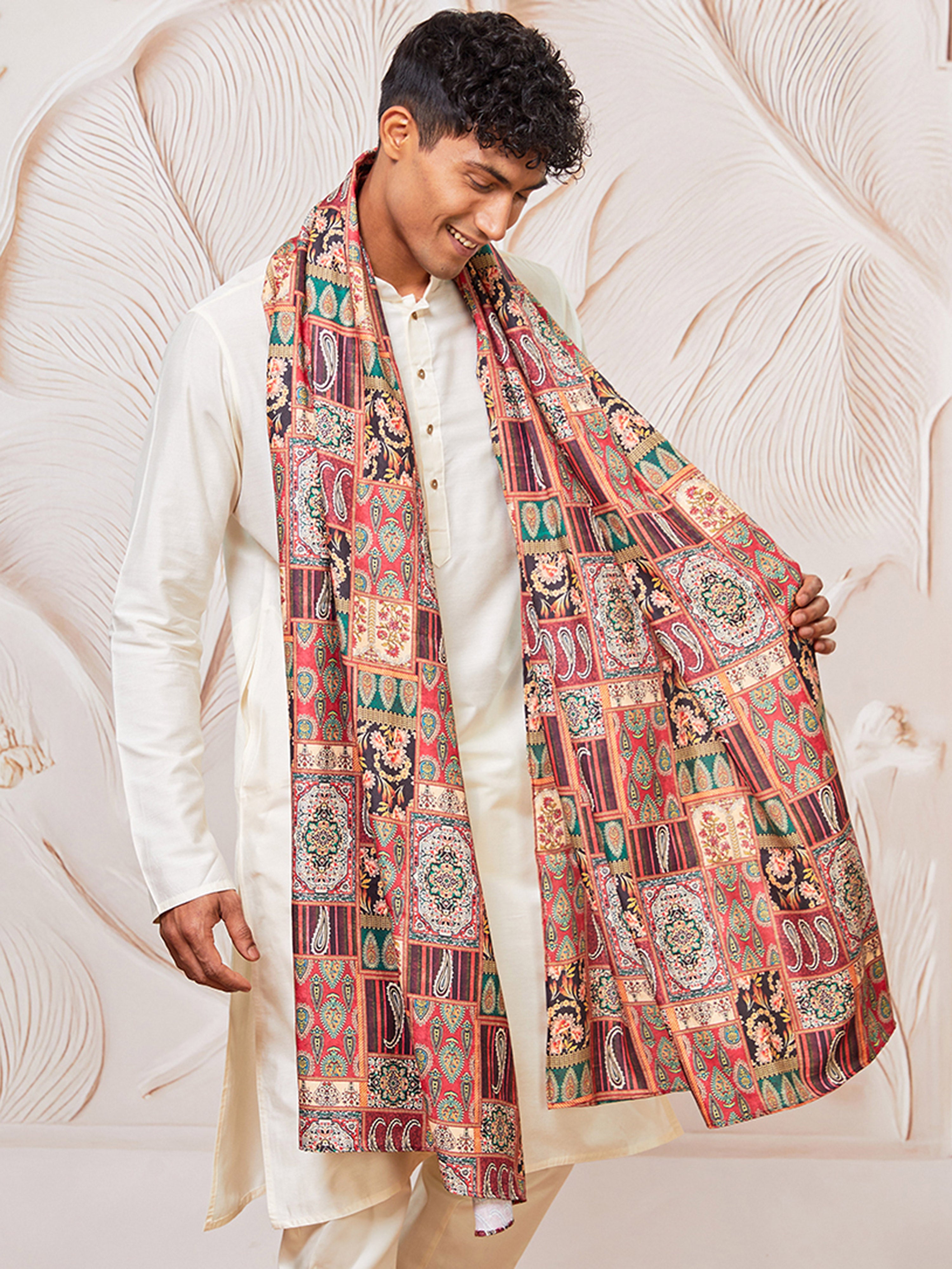 Men Cream Solid Silk Blend Kurta with Multicolour Paisley Print Dupatta Set