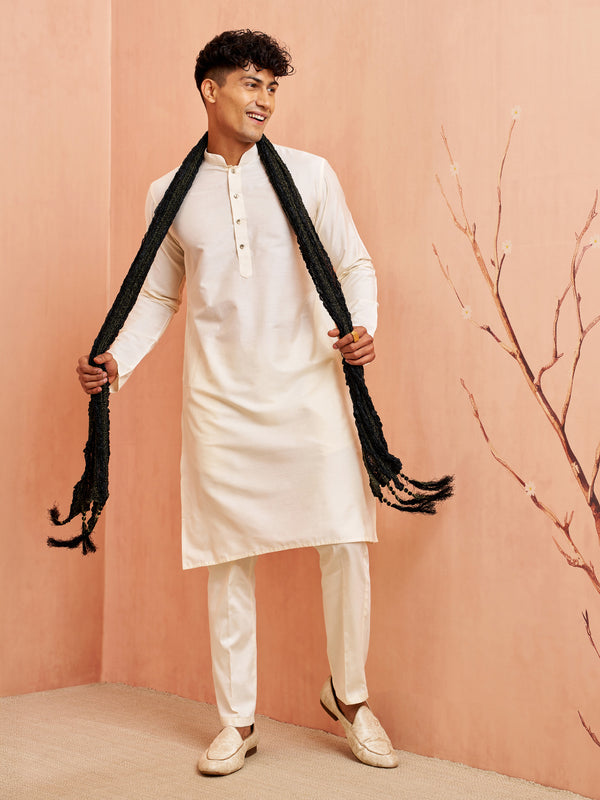 Men Cream Kurta with Solid Bottom & Black Crushed Festive Dupatta