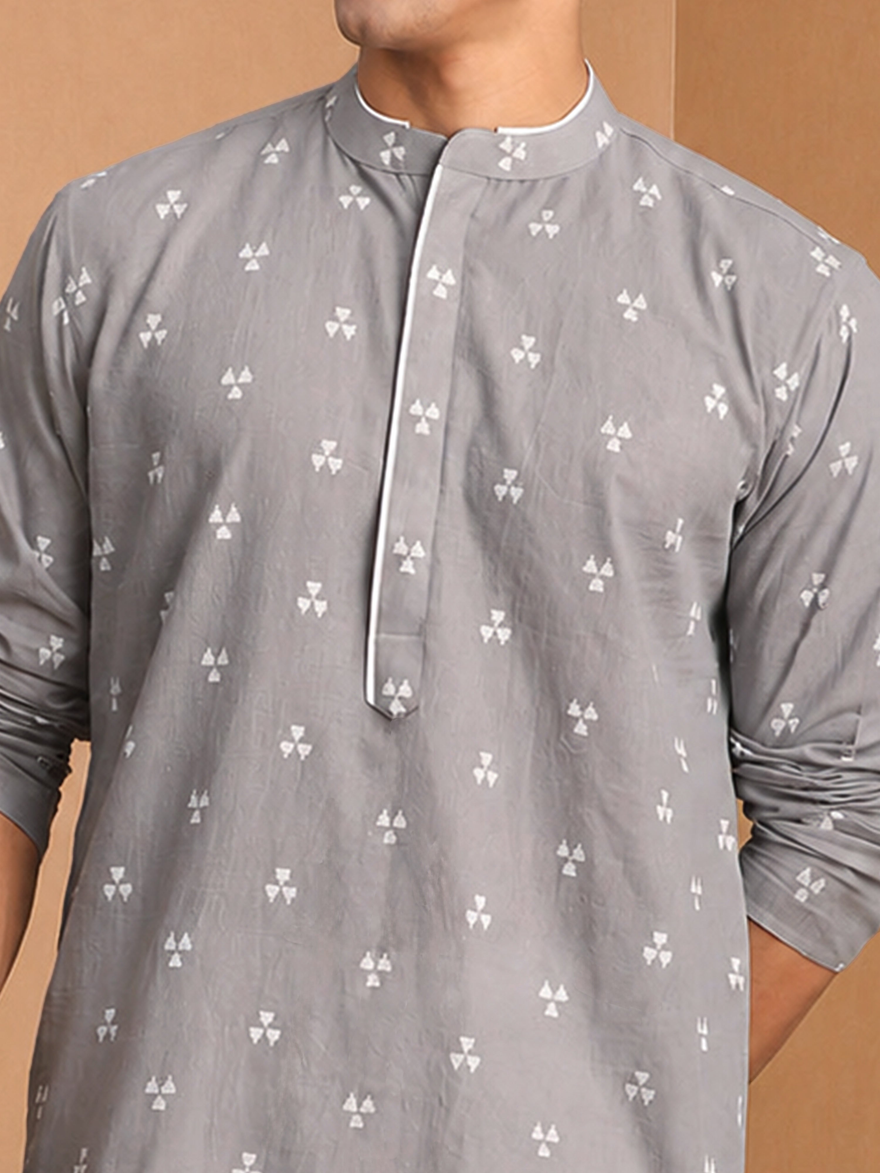 Vastramay Men's Grey Jacquard Geometric Kurta Pant Set